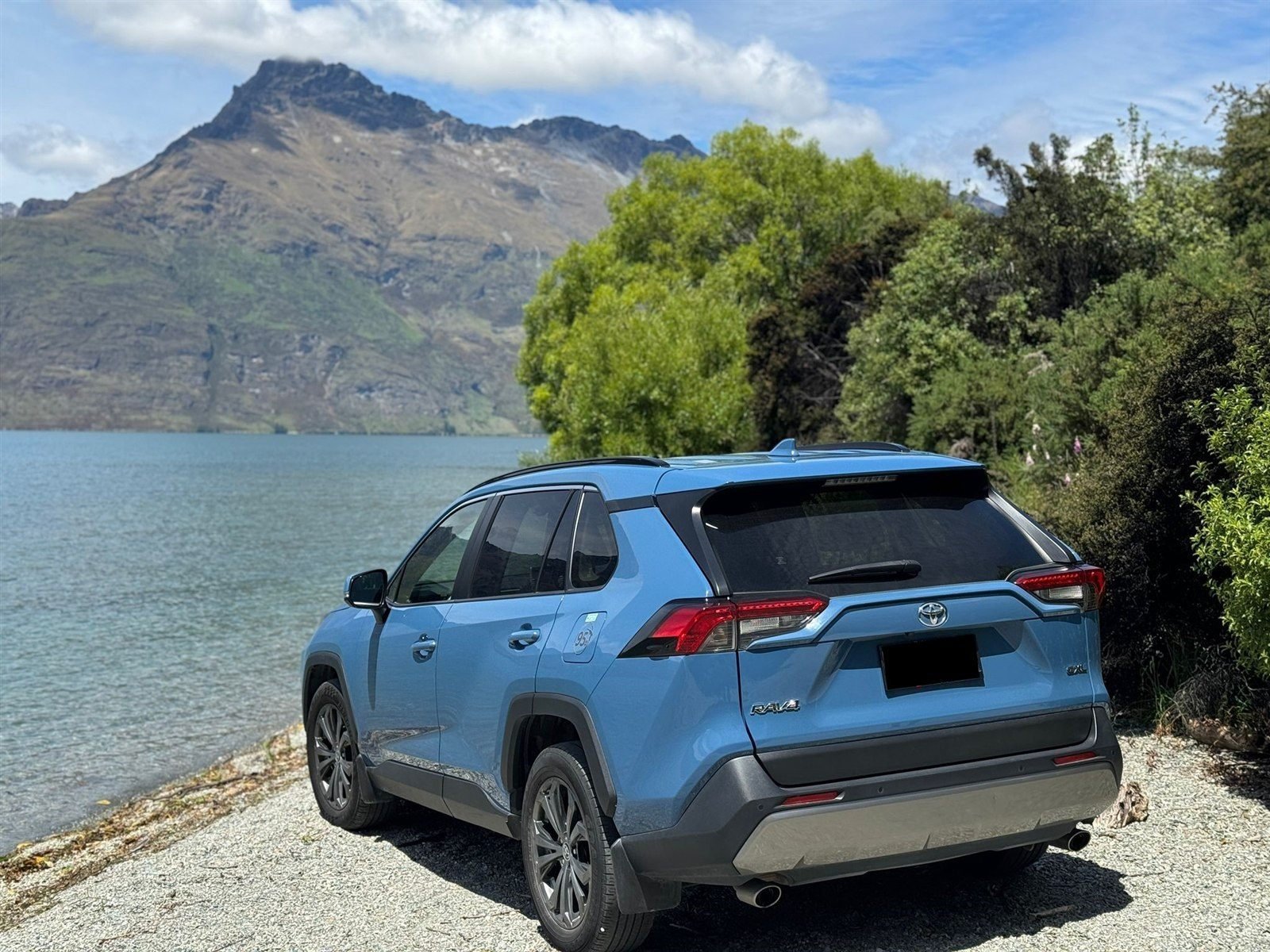 Toyota RAV4 photo 3