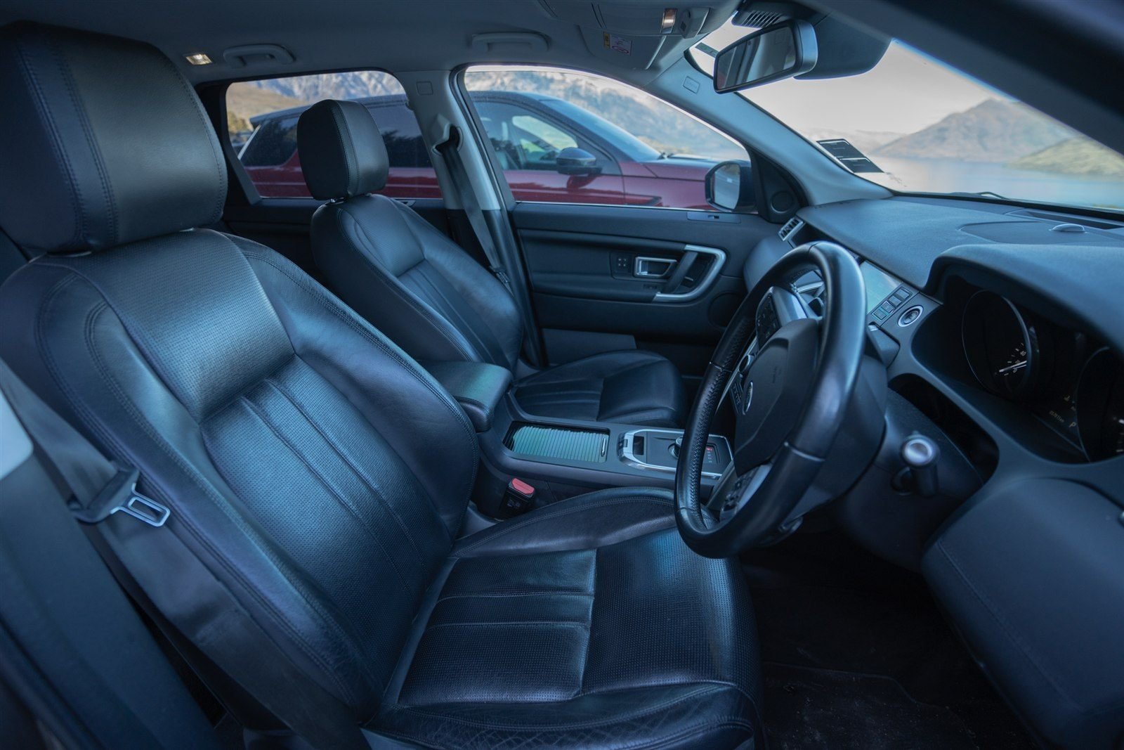 Land Rover Discovery (2017 – 2019) photo 4