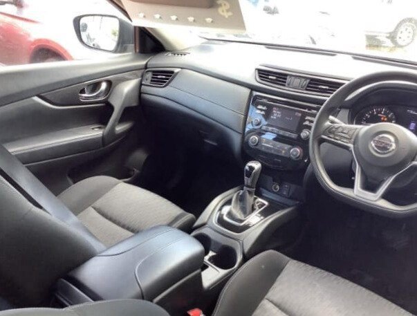 Nissan X-Trail photo 2