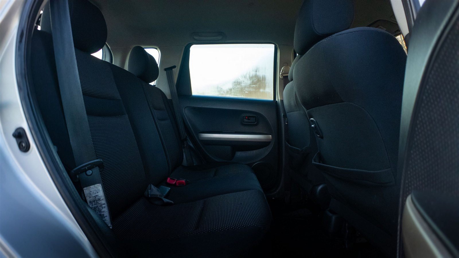 Toyota IST photo 4