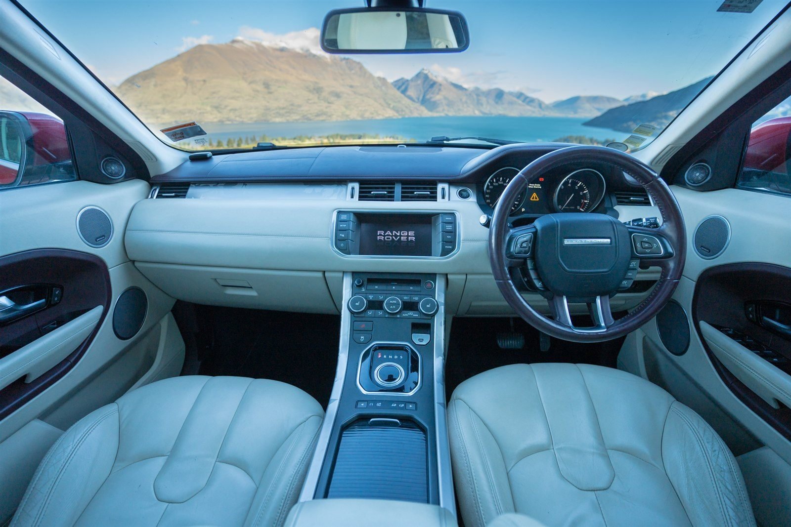 Range Rover Evoque photo 5