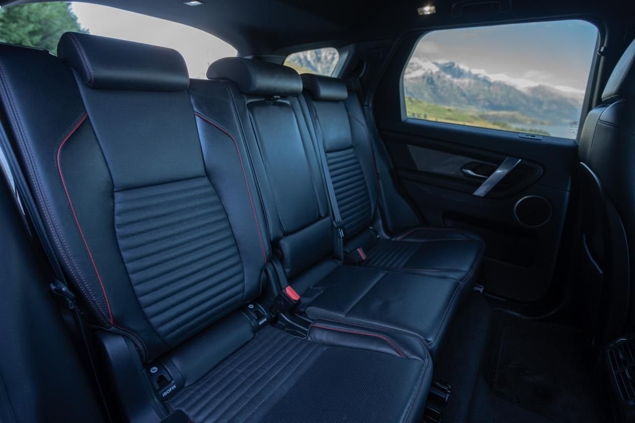 Land Rover Discovery (2020 – 2023) photo 5