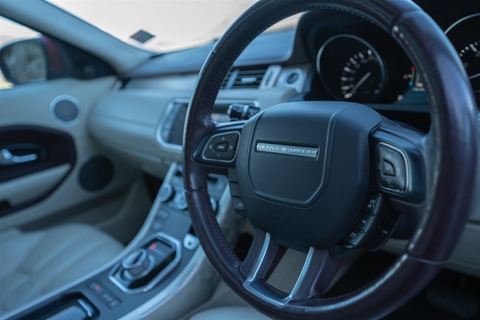 Range Rover Evoque photo 6