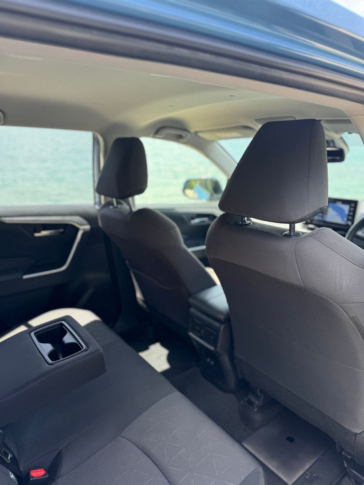 Toyota RAV4 photo 6