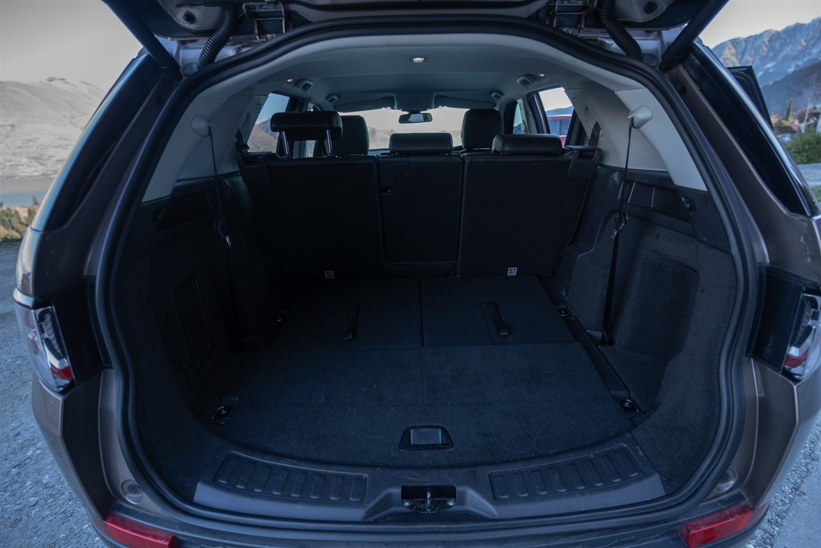 Land Rover Discovery (2017 – 2019) photo 7