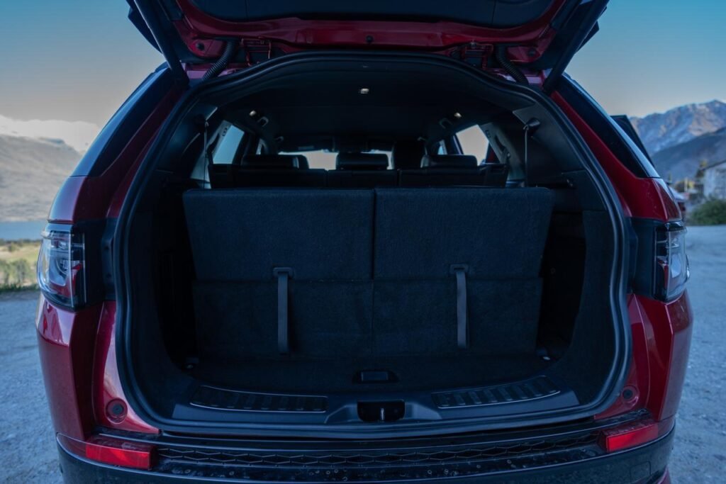 Land Rover Discovery 2020 car hire Christchurch