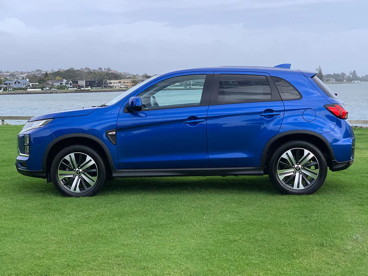 Mitsubishi ASX photo 2