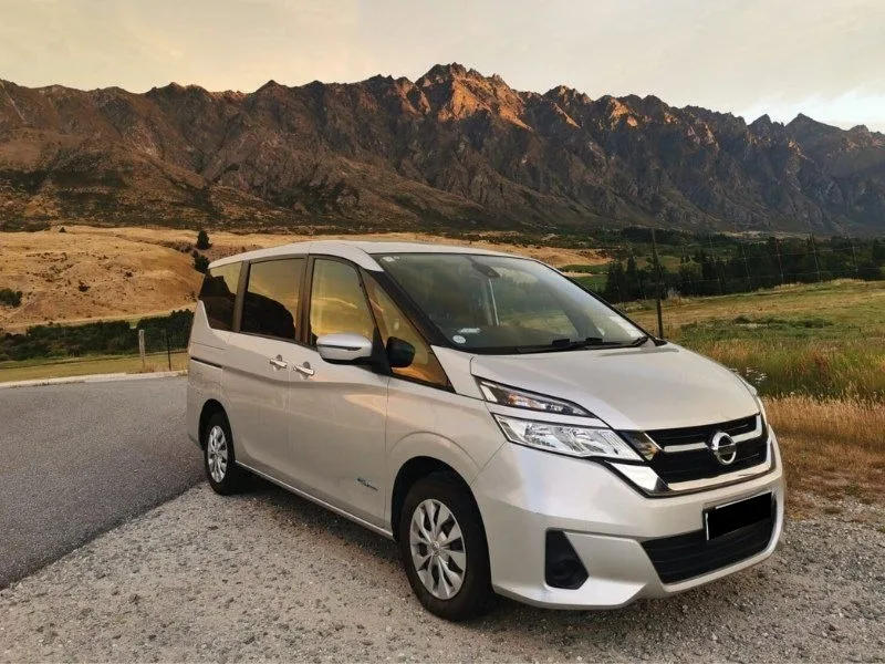 Nissan Serena photo 1
